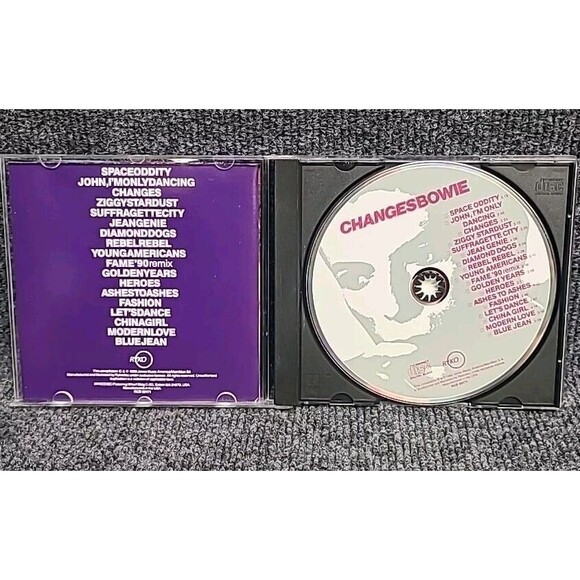 Vintage David Bowie Changes  RYKO RCD-20171 CD - Picture 3 of 4